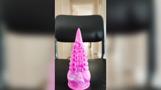 BBW rides and squirts on tenticle dildo