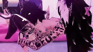 Hotties draining each other~