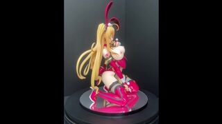 Figure Native - Caroline Yuri