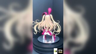 Figure Native - Caroline Yuri