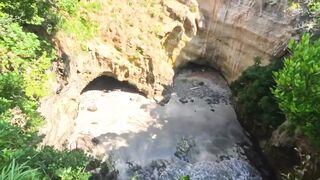 【個人撮影】伊豆????️お部屋に入ってすぐにお洋服を脱がされ、椅子に座ってクパァさせられる姿がエロすぎる可愛い彼女♡ ／Japanese amateur hentai