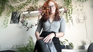 futa boss lets you suck her dick in a box - full video on Veggiebabyy Manyvids